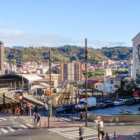 Espacioso 3 Hab Dobles, 2 Banos Centro Ciudad *